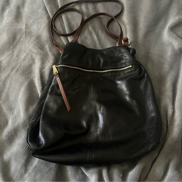 HOBO Handbags - HOBO Elegant Black Leather Shoulder Bag
